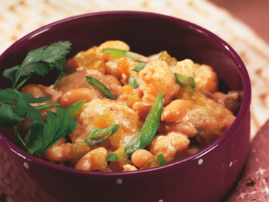 Friday Food \ Cheesy White Chili with Cauliflower