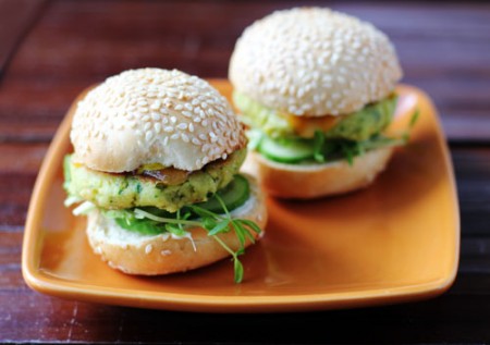 Mini Chickpea Burgers Mini Chickpea Burgers