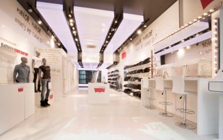 Levi’s pops-up in Amsterdam