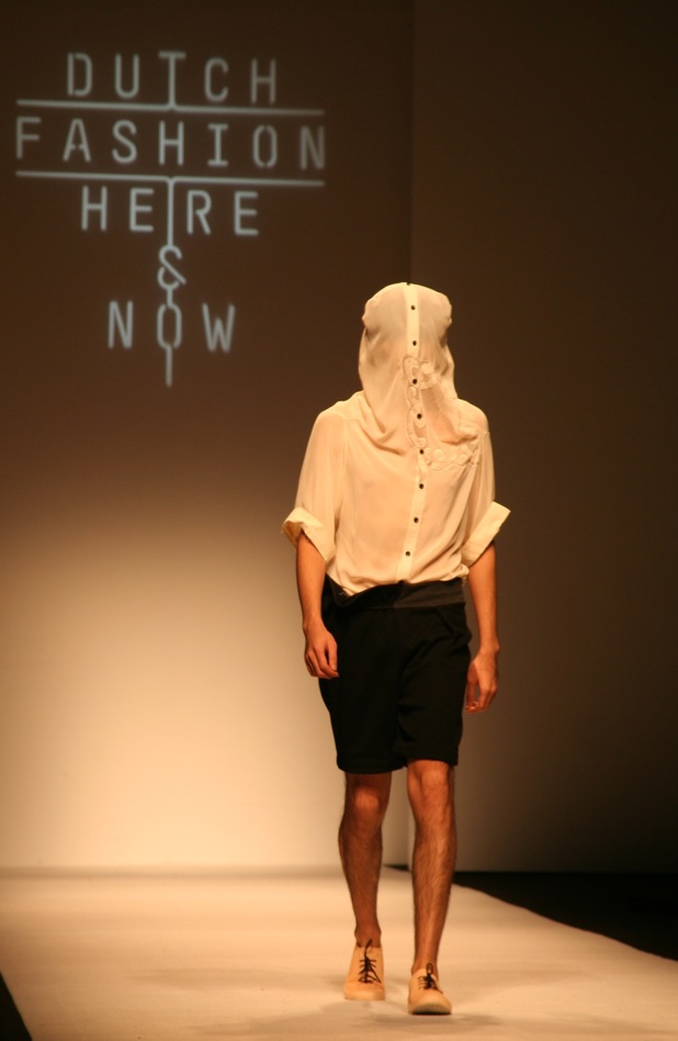 DUTCH FASHION APPEARS IN FASHION WEEK OF SHANGHAI