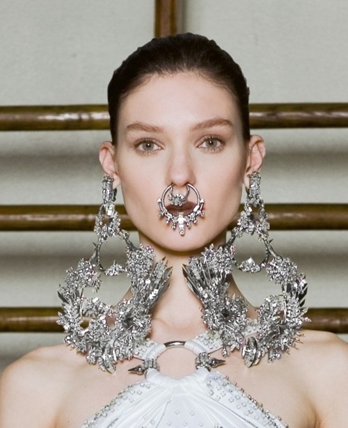 Givenchy couture S/S 2012: The details