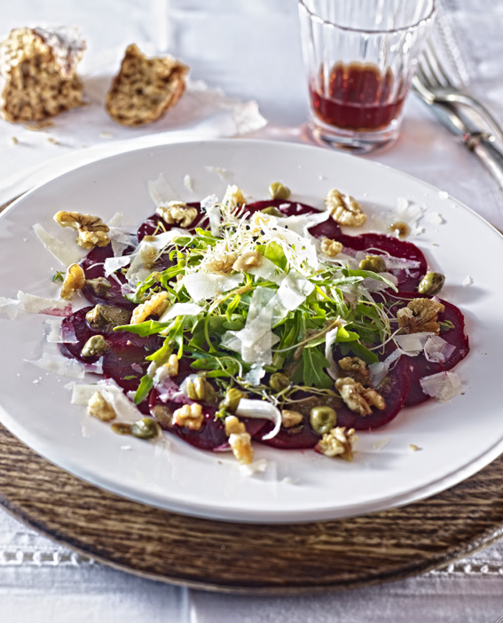 Carpaccio of beets and goat cheese