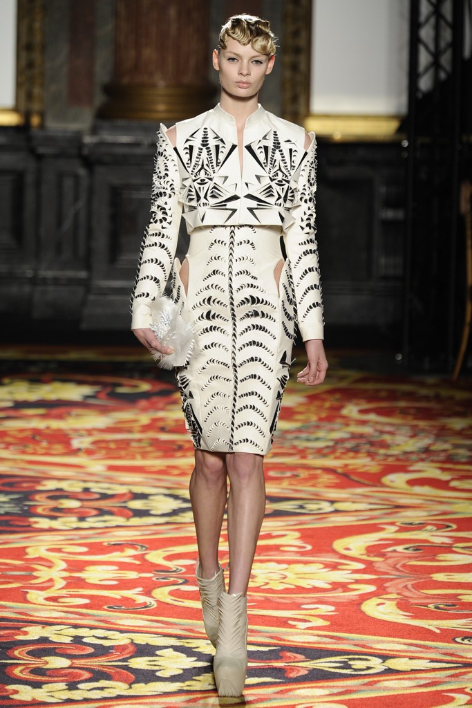 iris-van-herpen-001