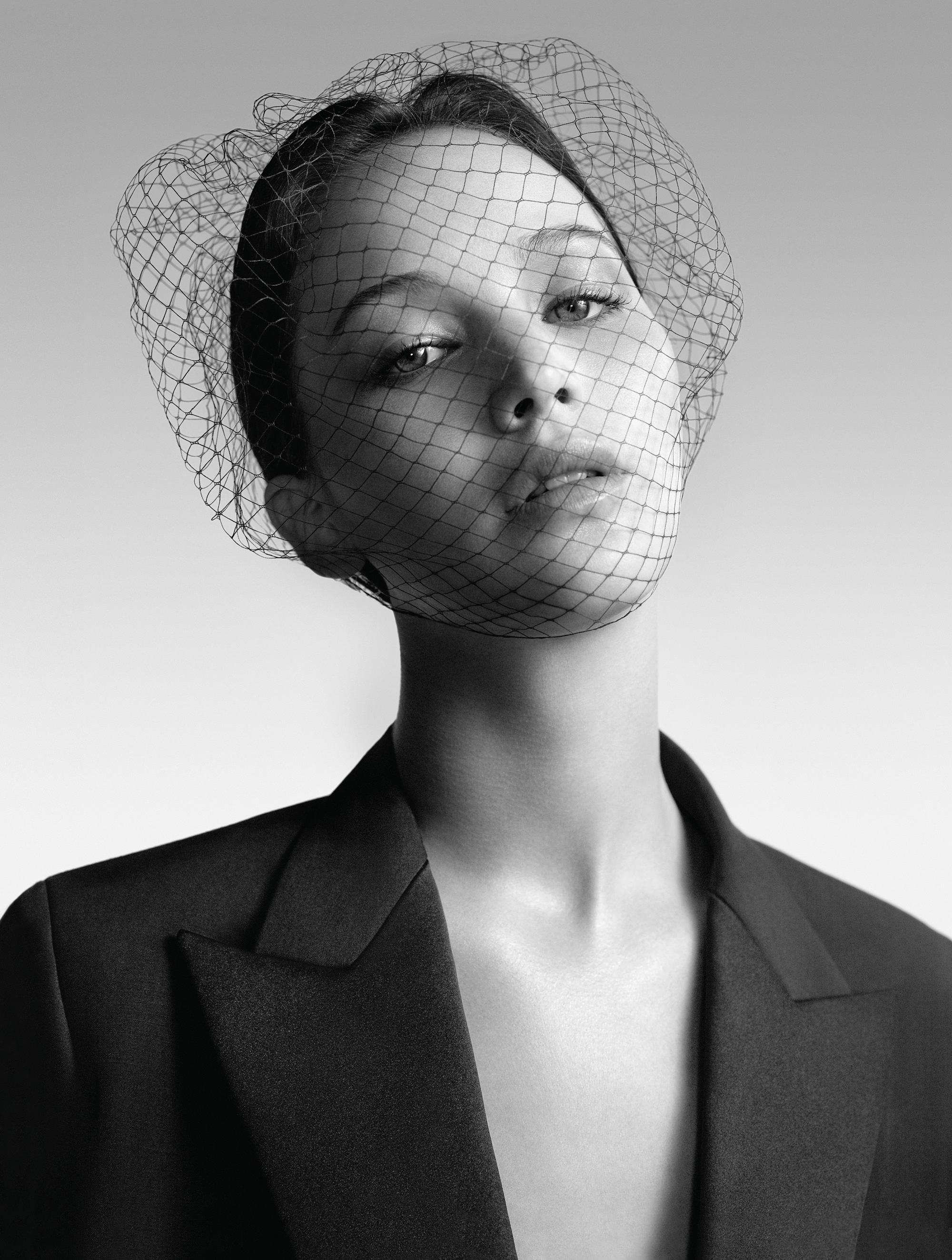 Miss-Dior-Handbag-Campaign-HQ-jennifer-lawrence-33706836-2000-2646
