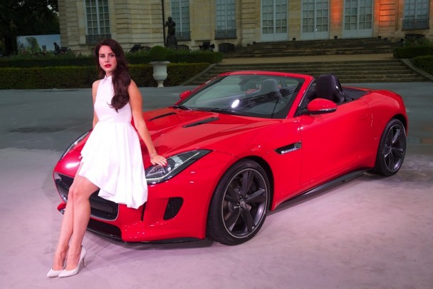 lana-del-rey-jaguar-608x405