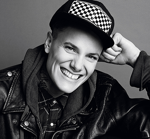 3-CASEY_LEGLER_VMAGAZINE