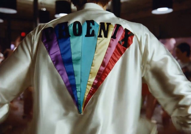 Phoenix-Trying-To-Be-Cool9-640x448