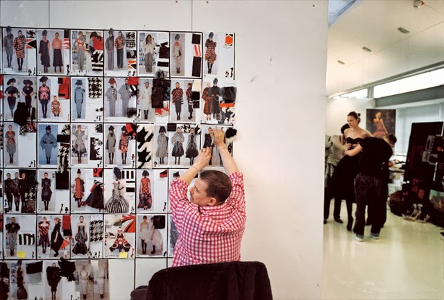Alexander-McQueen-Working-Process-Nick-Waplington-2013 (5)