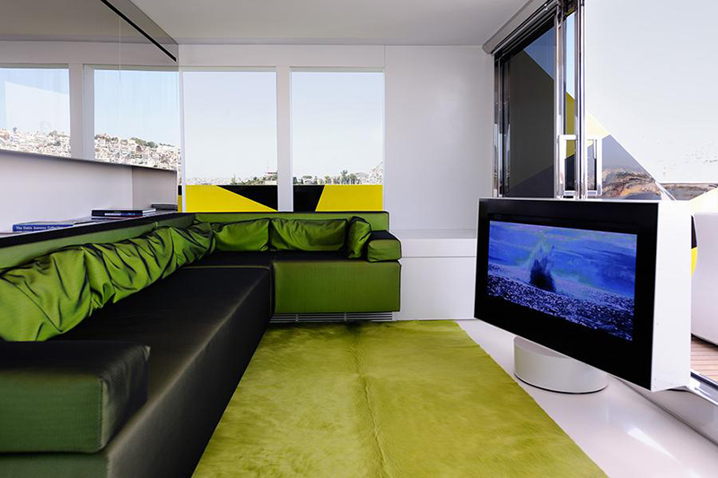Dakis-Joannous-Mega-Yacht-Guilty-by-Jeff-Koons-and-Ivana-Porfiri-8
