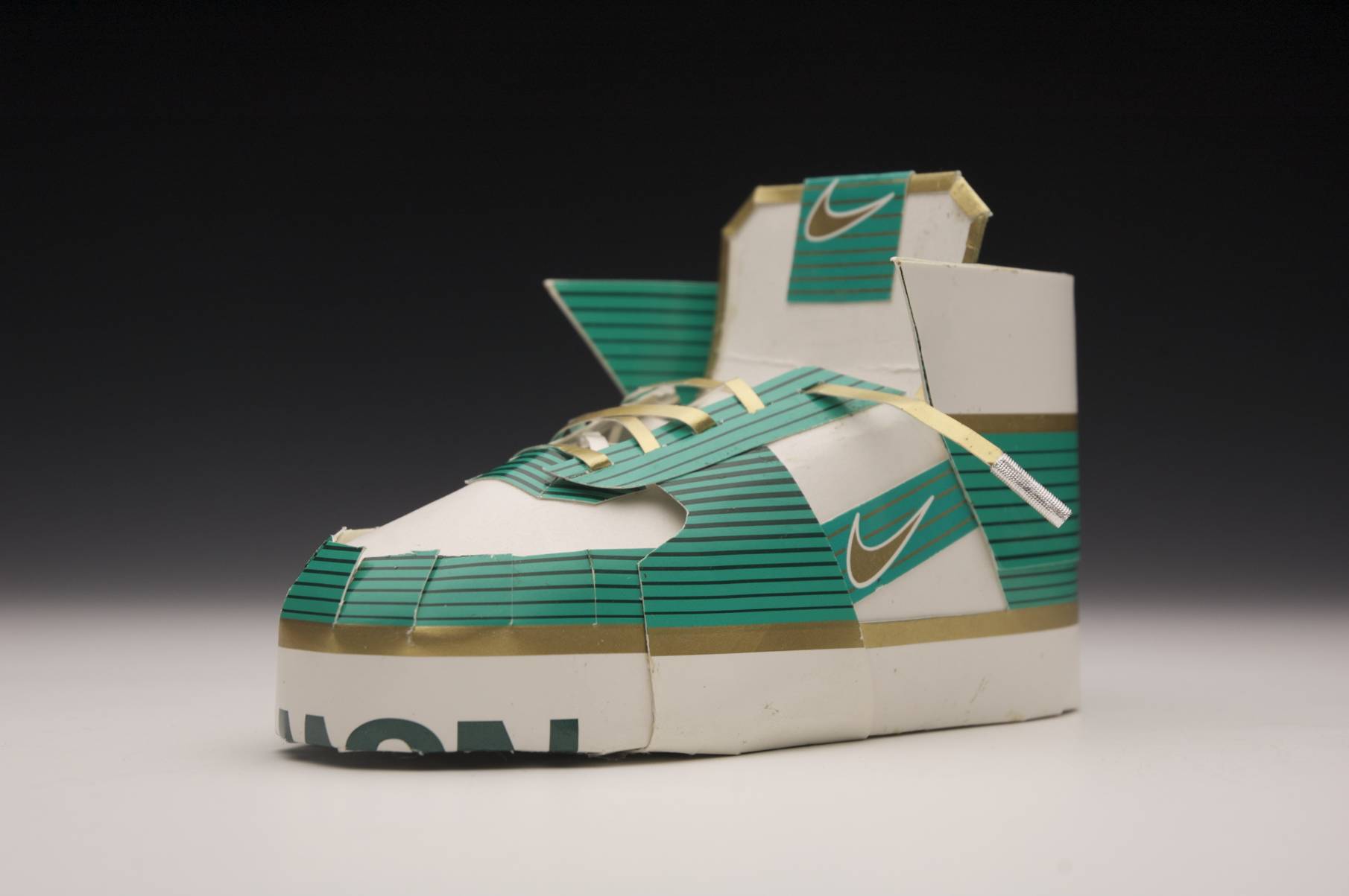 paper_sneakers_037_905_2x
