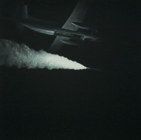 Powerful-Drawings-on-Black-Paper8