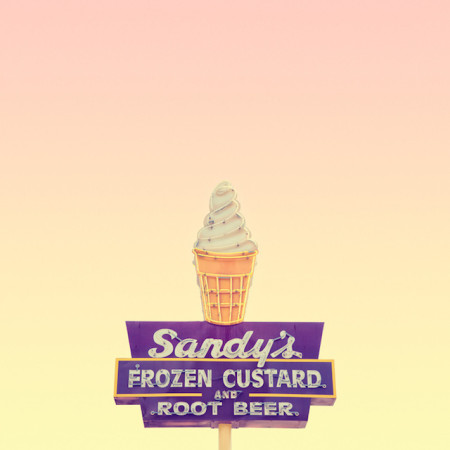 Candy-Colored-Minimalism-Photography-14-matt-crump