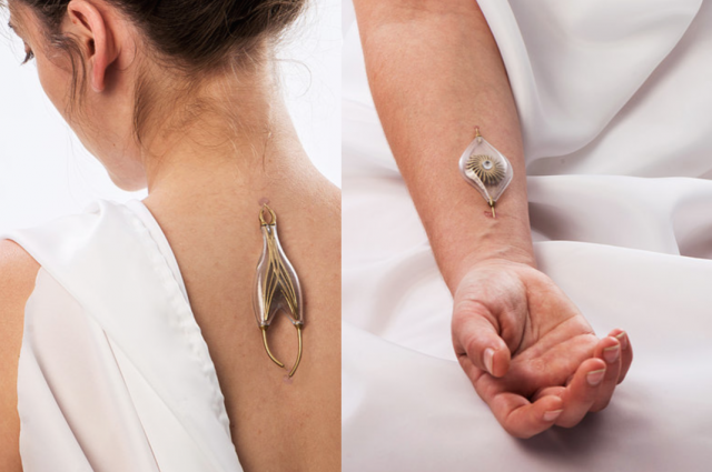 Naomi Kizhner designed a piece of jewellery that harvests energy from your veins