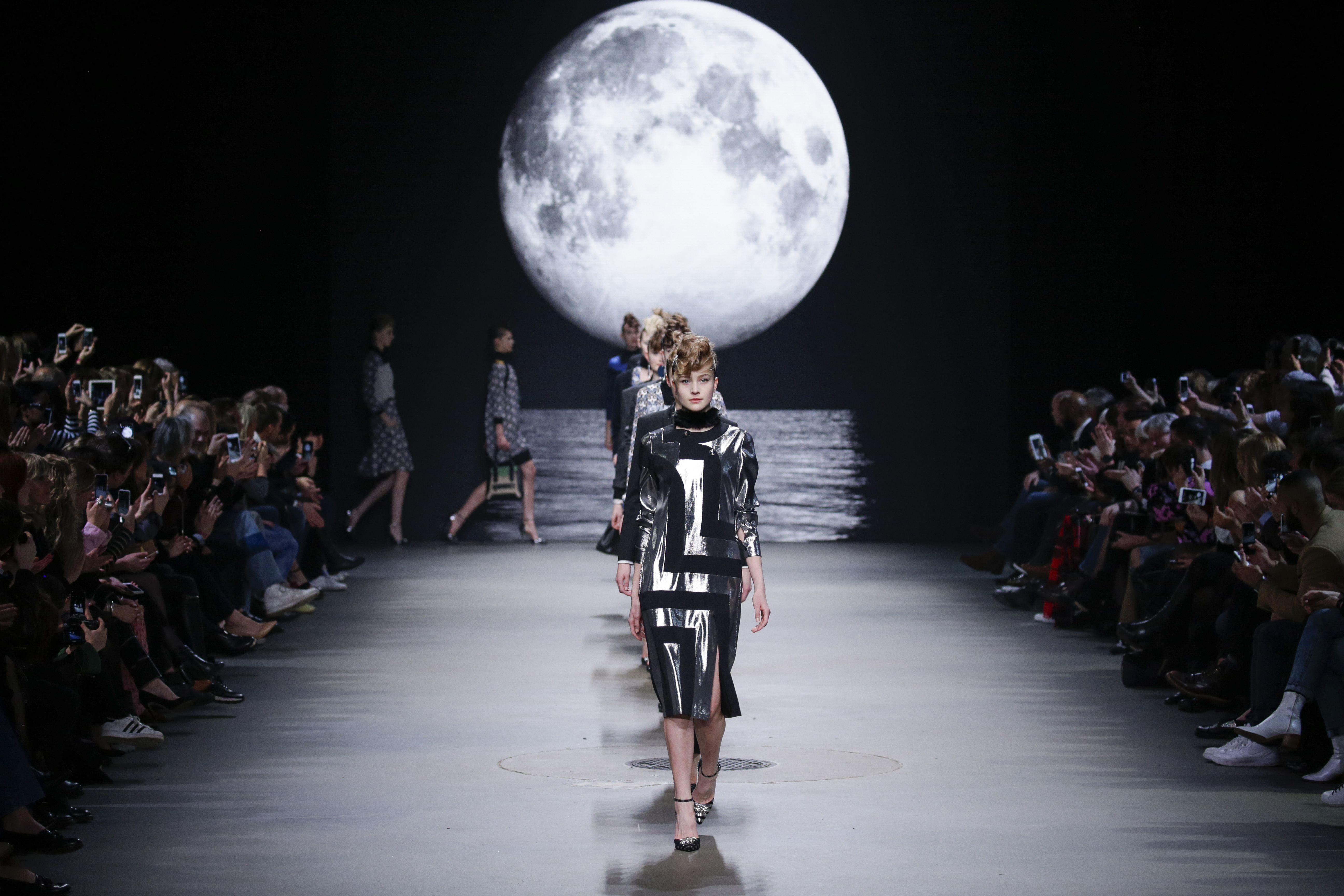 HIGHLIGHTS OF AMSTERDAM FASHION WEEK ’16